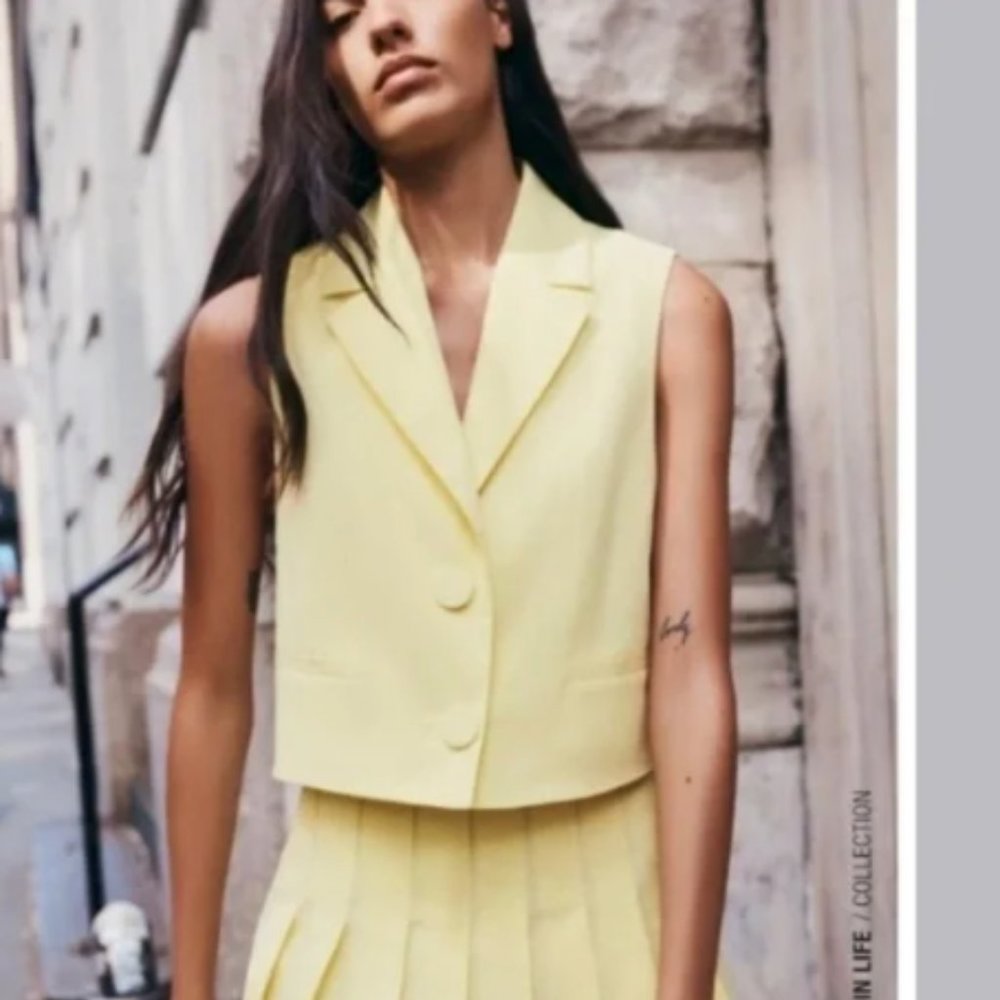 NWT Yellow Cropped Zara Vest